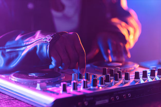 EQUIPAMIENTO DJ