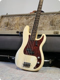 FENDER STANDARD PRECISSION BASS