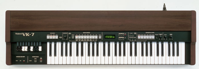 ROLAND VK7