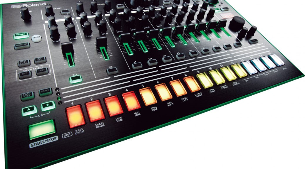Roland TR8